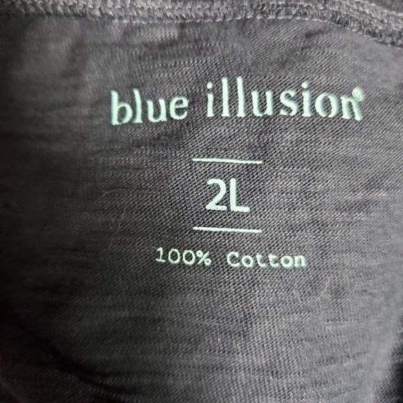 Blue Illusion Scoop Neck Tee Size 2X NWT Reg $49.99 - Picture 4 of 5
